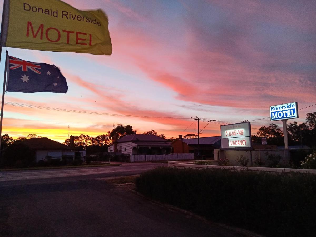 Donald Riverside Motel Exterior photo